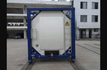 20ft T11 26KL ISO Tank Container front view - Cargo Co